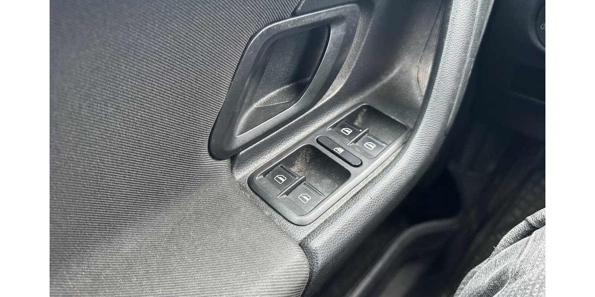 Skoda Fabia Ambiente Family 5J 188.000 km 1.999 &euro; Hamburg 22339