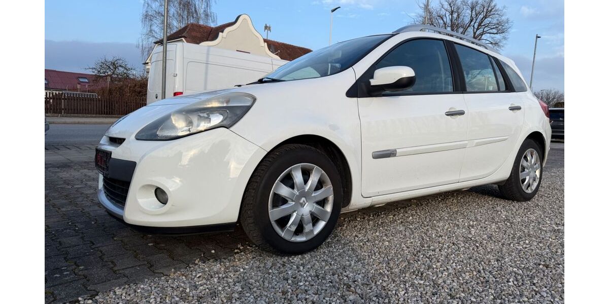 Renault Clio 147.589 km 2.777 &euro; Puchheim 82178