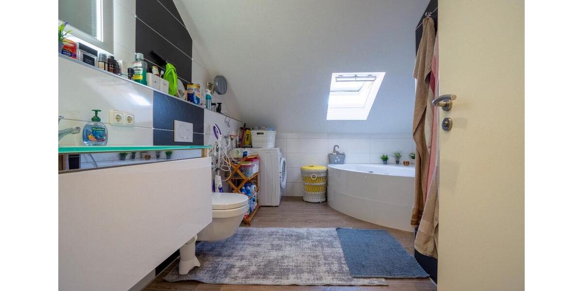 Dachgeschoßwohnung Schongau - 3 Zimmer, 95 m&sup2;, 269.000&euro; | Angebot:26069122