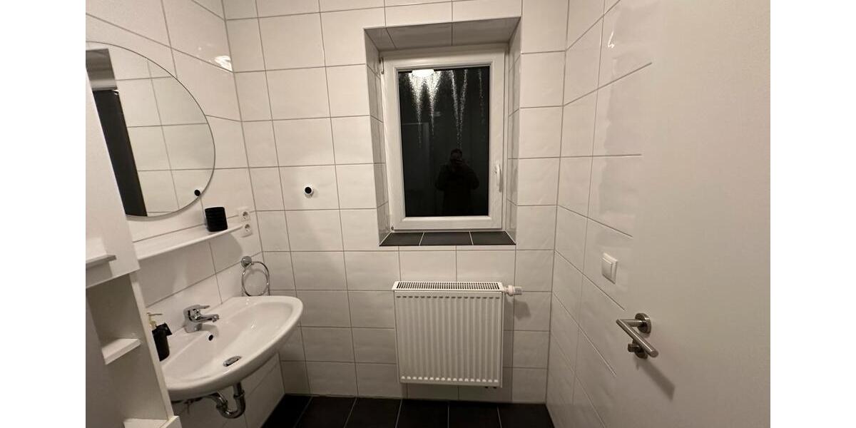 Nachmieter für 1-Zimmer-Wohnung; Studenten- Auszubildenenwohnung 1 zimmer