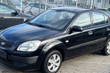 Kia Rio 133.455 km 1.299 € Nürnberg 90439