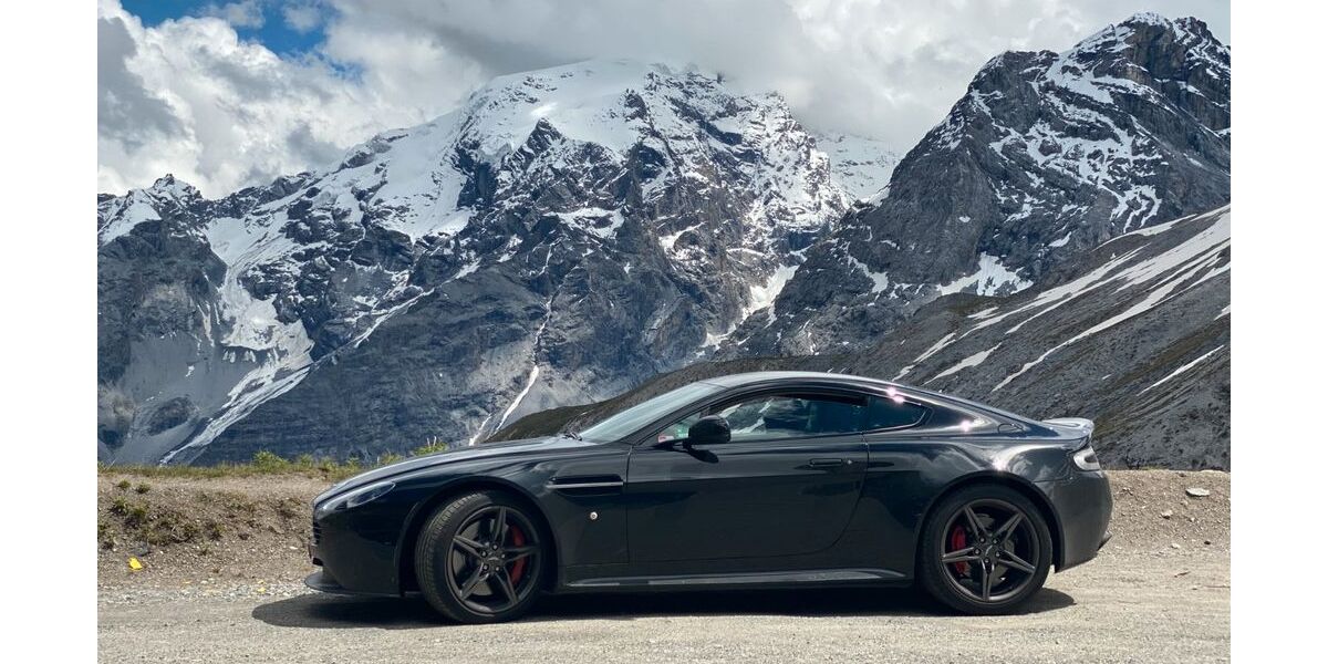 Aston Martin V8 Vantage 66.000 km 53.000 &euro; Berlin 10405
