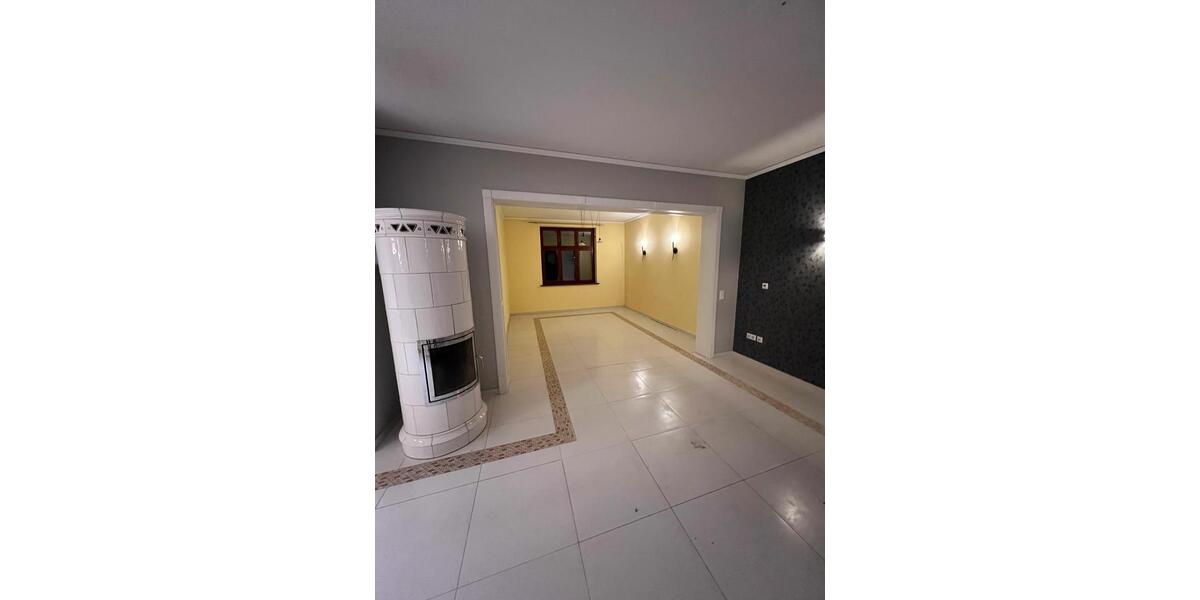 Terrassenwohnung Niemegk - 4 Zimmer, 150 m&sup2;, 1.500&euro; | Angebot:24981239