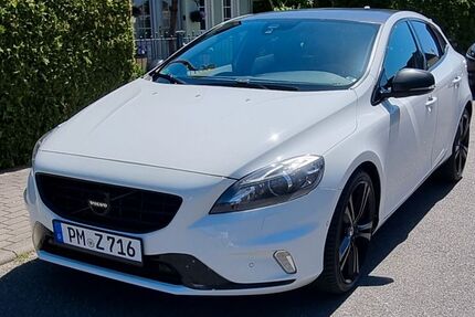 Volvo V40 111.000 km 19.500 &euro; Stahnsdorf 14532