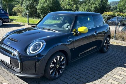 Mini Cooper SE 26.200 km 18.150 &euro; Dillenburg 35685