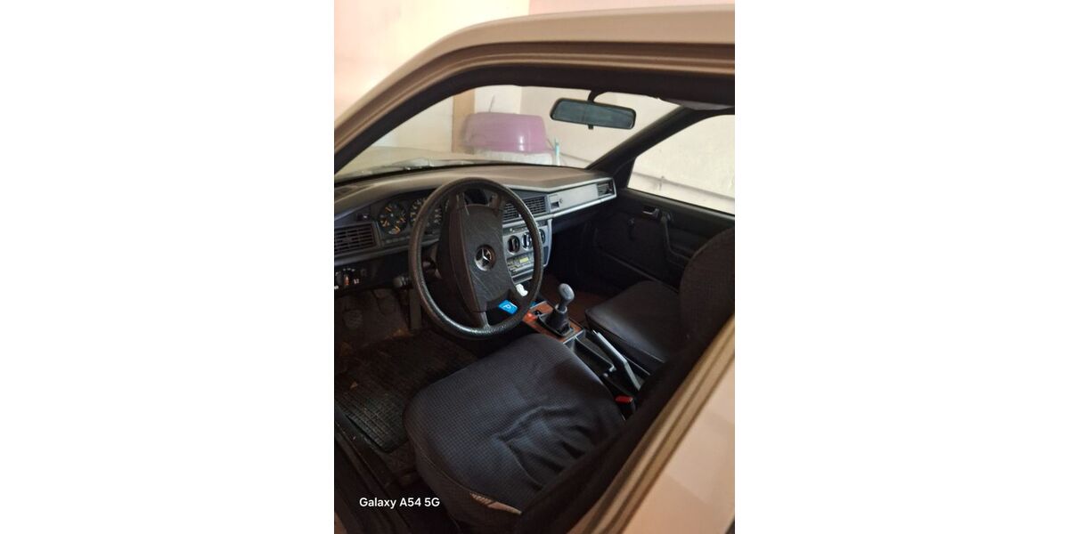 Mercedes-Benz 190 237.700 km 1.600 &euro; Vilsbiburg 84137