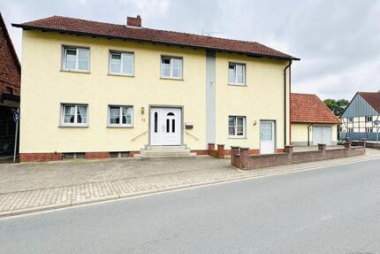 Einfamilienhaus mit Anbau und Garage im Zentrum von Scheidingen 6 zimmer