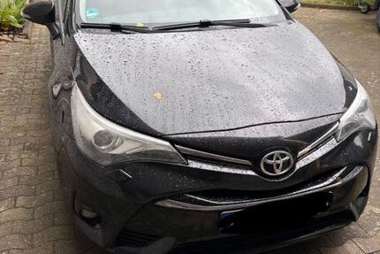 Toyota Avensis 129.000 km 18.500 &euro; Bünde 32257