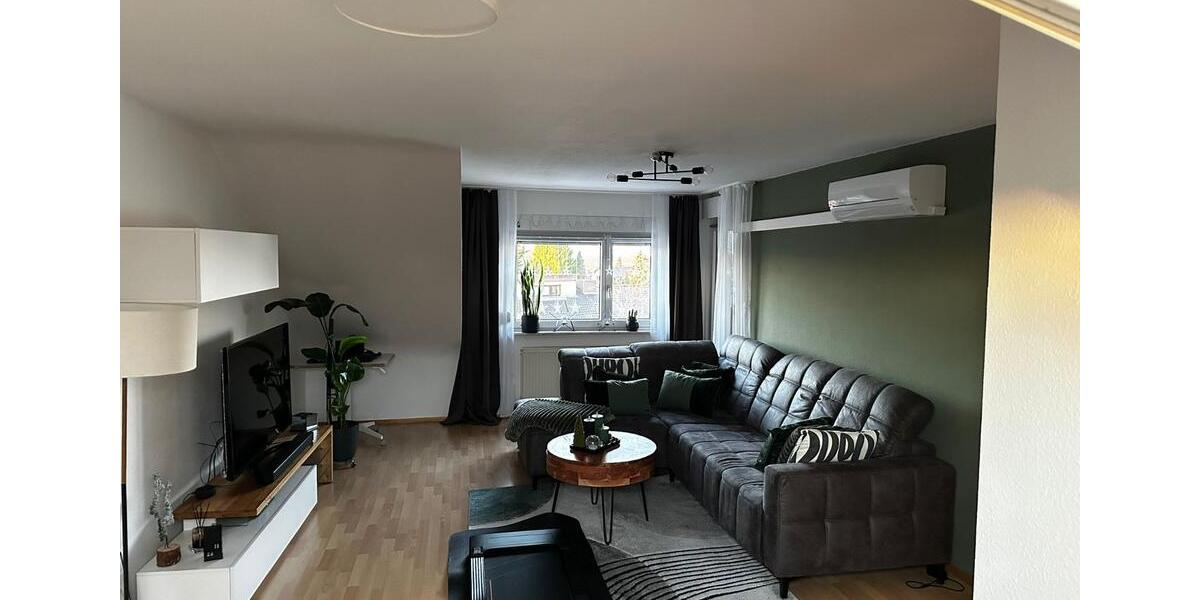 Dachgeschoßwohnung Schwetzingen - 3 Zimmer, 74 m&sup2;, 990&euro; | Angebot:26393633