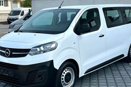 Opel Vivaro 71.000 km 22.290 &euro; Rüsselsheim 65428