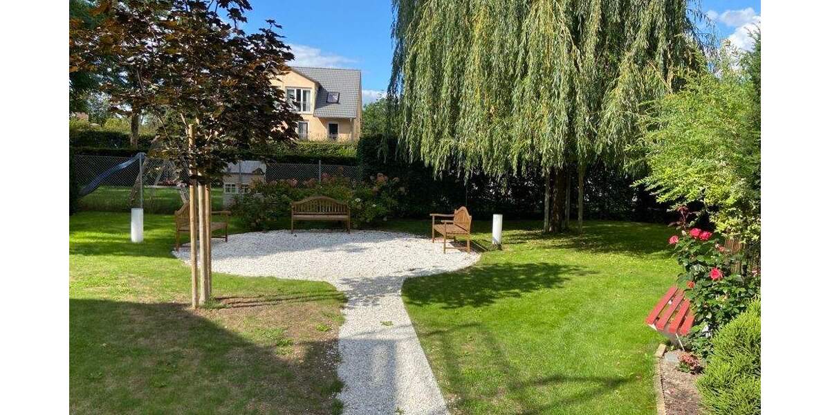 ca. 124 m² Garten Reihenendhaus mit Terrasse 3 zimmer