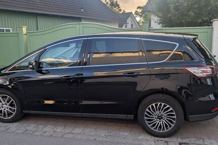Ford S-Max 123.914 km 13.499 &euro; Puchheim 82178