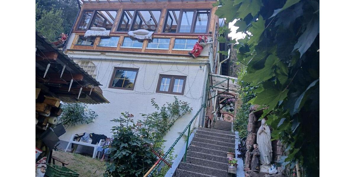 Einfamilienhaus Bad Dürkheim - 5 Zimmer, 150 m&sup2;, 450.000&euro; | Angebot:27071053