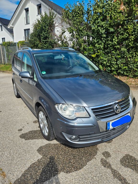 VW Touran 260.000 km 3.999 € Weilheim 82362