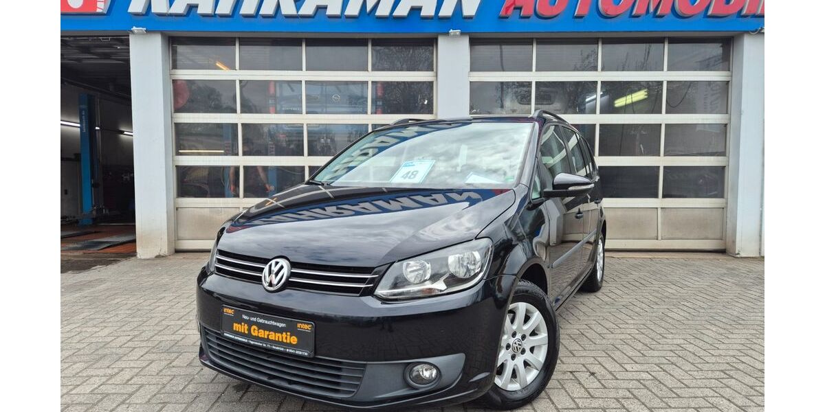 VW Touran 144.588 km 10.399 &euro; Osnabrück 49090