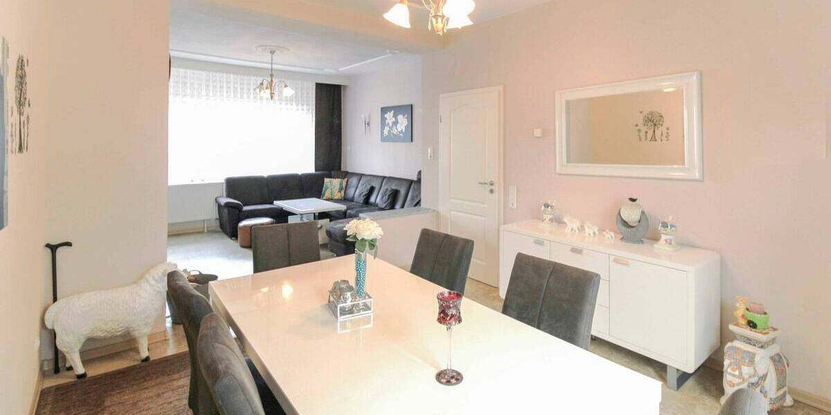 Reihenmittelhaus Heinsberg Oberbruch - 6 Zimmer, 172 m&sup2;, 280.000&euro; | Angebot:26359453