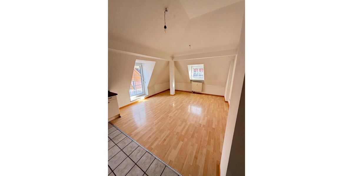 Dachgeschoßwohnung Augsburg Universitätsviertel - 2 Zimmer, 53 m&sup2;, 200.000&euro; | Angebot:25930406