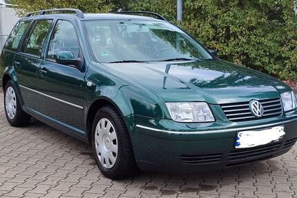 VW Bora 279.000 km 2.499 € Langwedel 27299