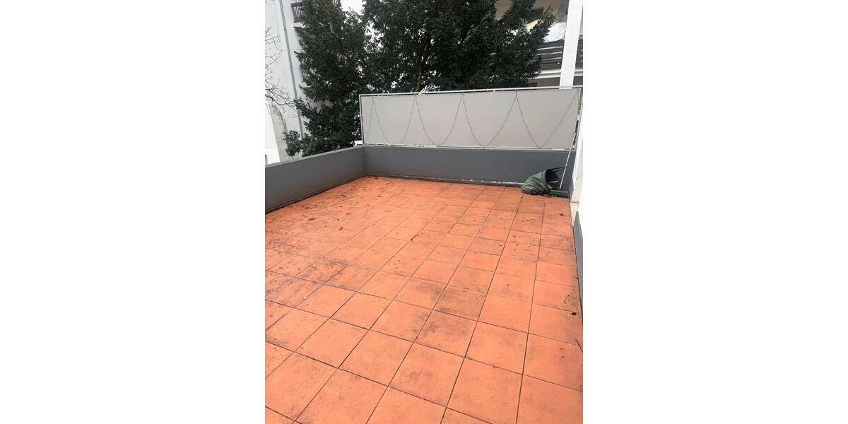 Etagenwohnung Bonn - 5 Zimmer, 120 m&sup2;, 2.000&euro; | Angebot:24446190