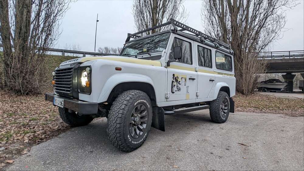 Land Rover Defender 158.000 km 36.200 &euro; Grünwinkel (Karlsruhe) 76189