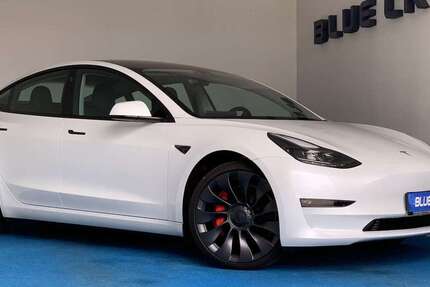 Tesla Model 3 28.544 km 38.900 &euro; München 80992