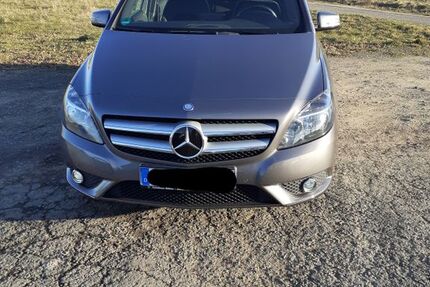Mercedes-Benz B 200 78.450 km 12.600 &euro; Homberg(Ohm) 35315
