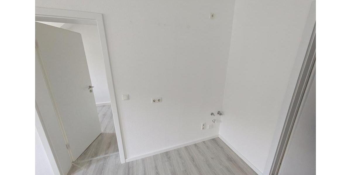 Dachgeschoßwohnung Burgstädt - 1.5 Zimmer, 28 m&sup2;, 235&euro; | Angebot:26321564