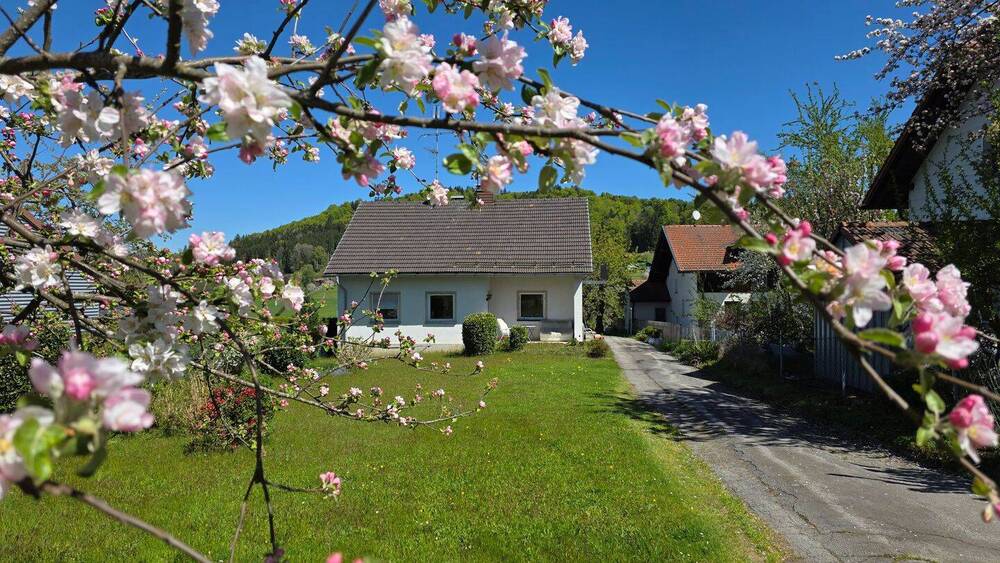 Einfamilienhaus Freyung Neureut - 8 Zimmer, 100 m&sup2;, 225.000&euro; | Angebot:26512602