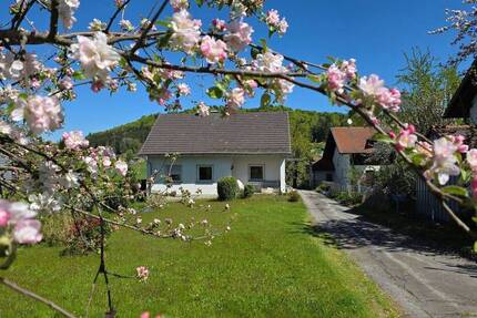 Haus Freyung Neureut - 8 Zimmer, 100 m&sup2;, 225.000&euro; | Angebot:26512602