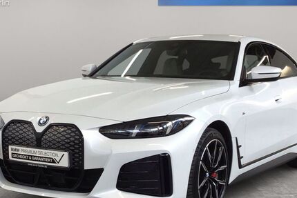 BMW i4 9.026 km 47.400 € Berlin 14057