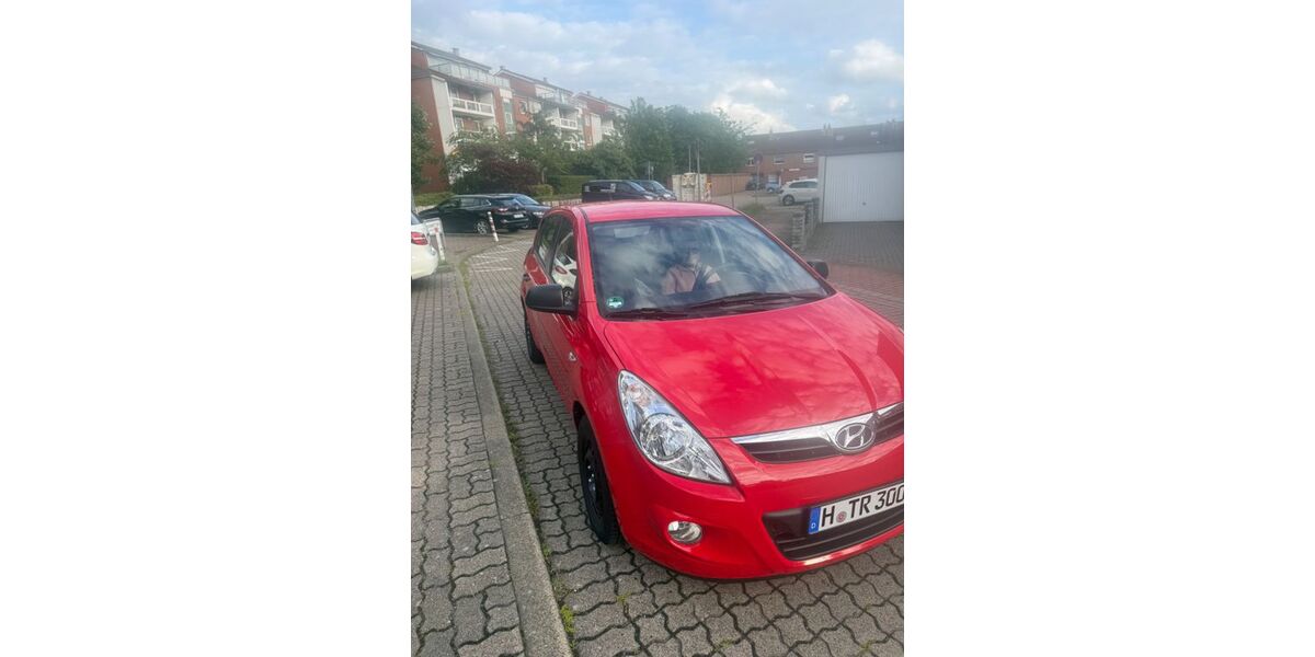 Hyundai i20 81.000 km 3.200 &euro; Ronnenberg 30952