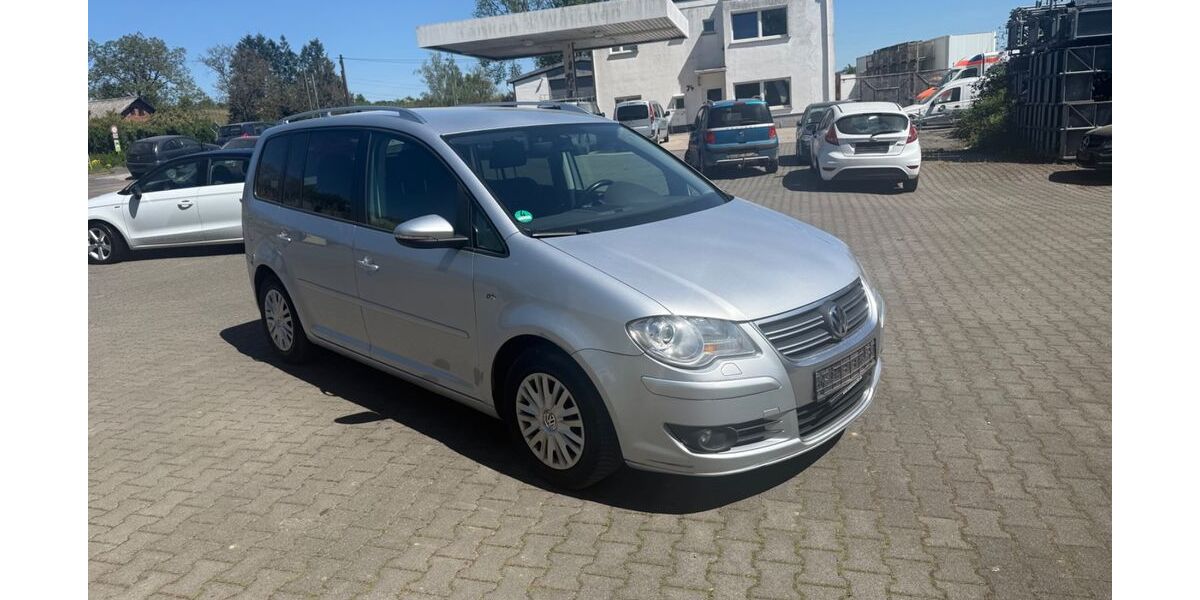 VW Touran 269.000 km 2.950 &euro; Bad kreuznach 55545