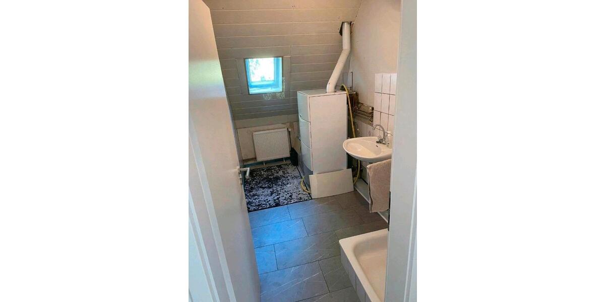Einfamilienhaus Neukirchen - 7 Zimmer, 168 m&sup2;, 225.000&euro; | Angebot:26868871