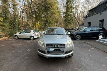 Audi Q7 280.000 km 5.500 &euro; Eschweiler 52249