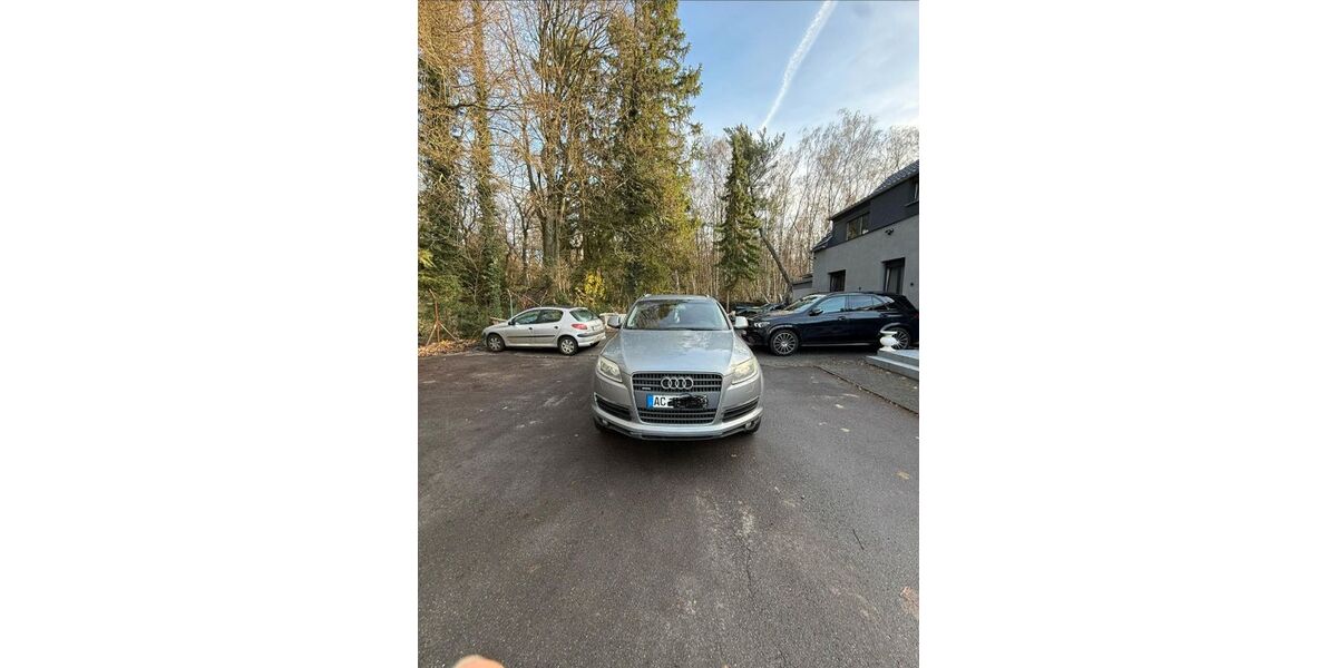 Audi Q7 280.000 km 5.500 &euro; Eschweiler 52249