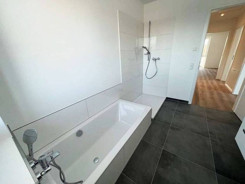 Wohnen im Grünen - Moderne Doppelhaushälfte