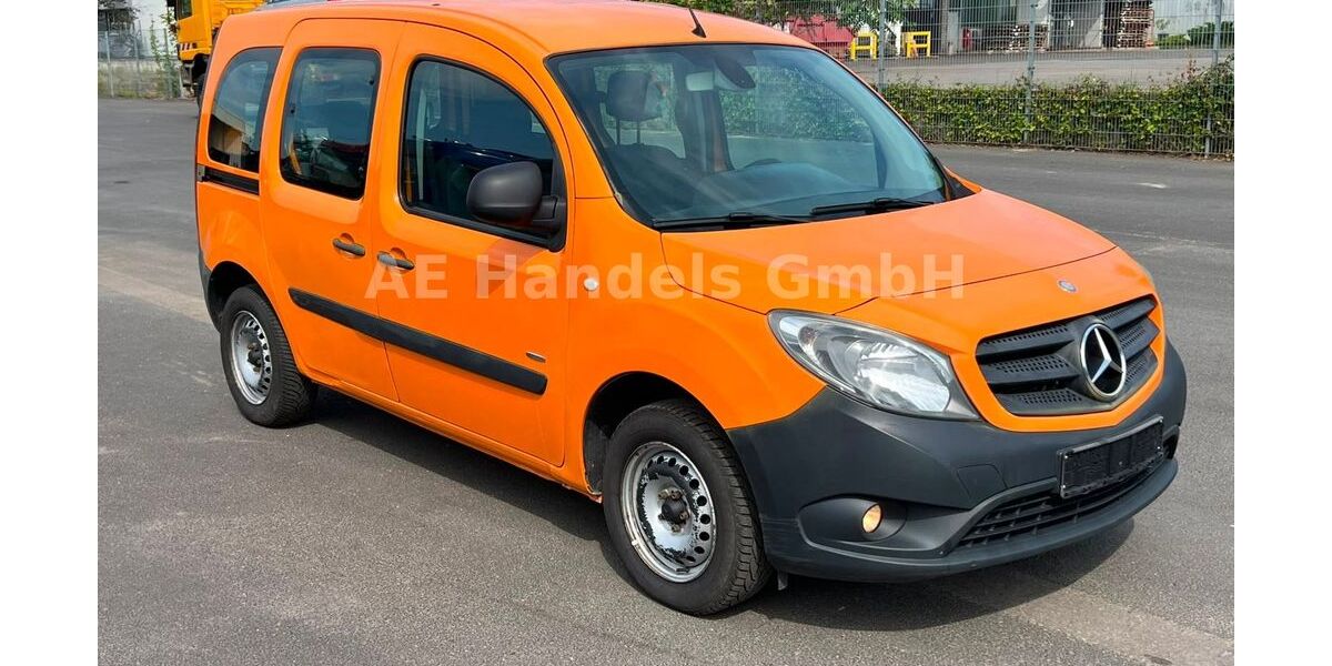 Mercedes-Benz Citan 299.000 km 4.490 &euro; Mühlheim am Main 63165