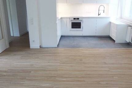 Ruhige 5-Zimmer-Wohnung in Düsseldorf-Ludenberg mit moderner Einbauküche - in direkte Waldlage! 5 zimmer