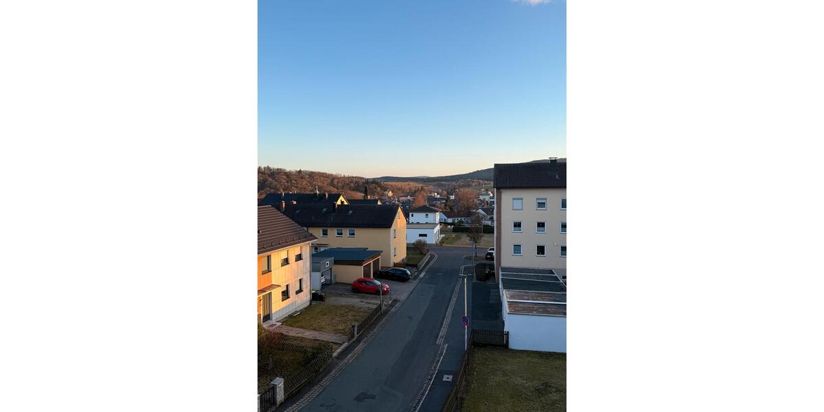 Etagenwohnung Wunsiedel - 4 Zimmer, 104 m&sup2;, 870&euro; | Angebot:25614800