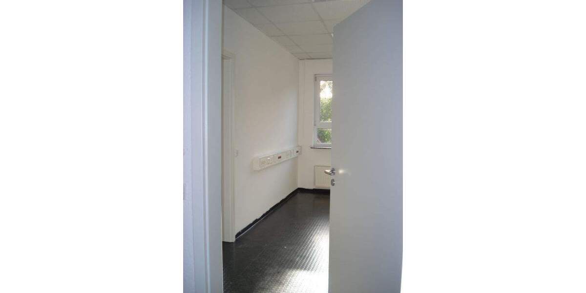 Gewerbeobjekt Schorndorf - 1 Zimmer, 20 m&sup2;, 240&euro; | Angebot:24790592