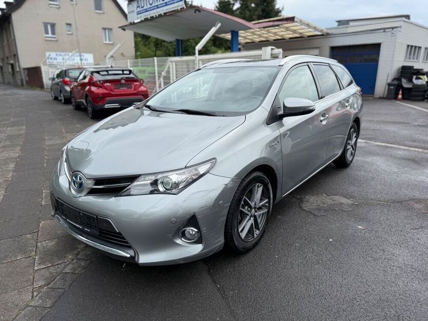 Auris