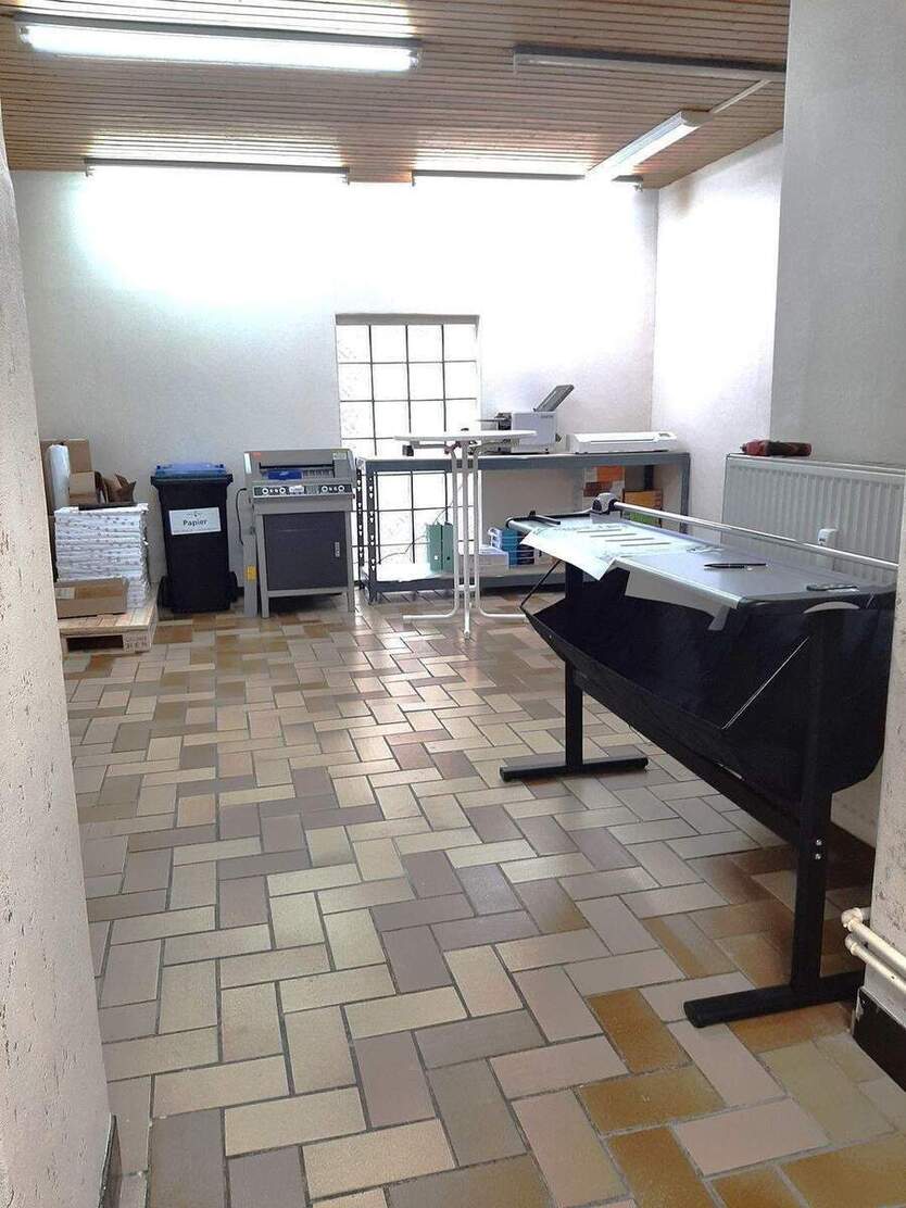 Ladenlokal für verschiedene Gewerbe zu vermieten 3 zimmer