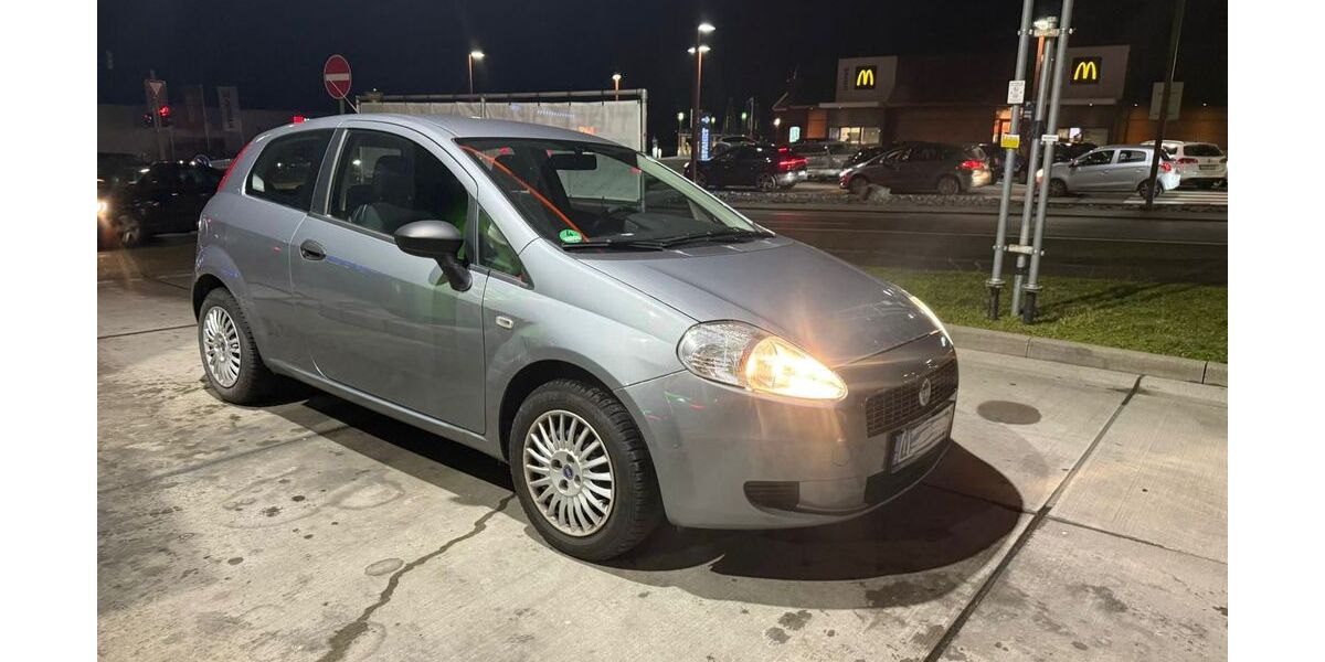 Fiat Punto 25.000 km 4.000 &euro; Stuttgart 70329