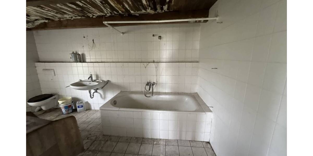 Mehrfamilienhaus, Wohnhaus Rastede Bekhausen - 4 Zimmer, 140 m&sup2;, 295.000&euro; | Angebot:26189574