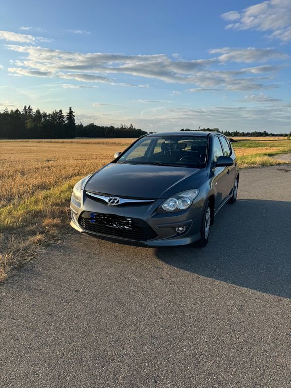 i30