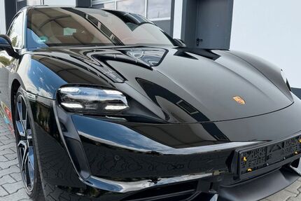 Porsche Taycan 17.586 km 91.990 &euro; Saal a.d.Donau 93342