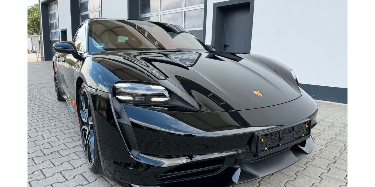 Porsche Taycan 17.586 km 91.990 &euro; Saal a.d.Donau 93342