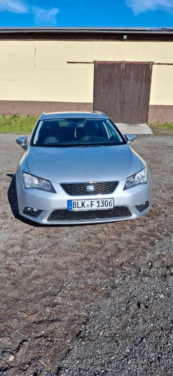 Seat Leon 106.000 km 12.700 € Lanitz-Hassel-Tal 06628