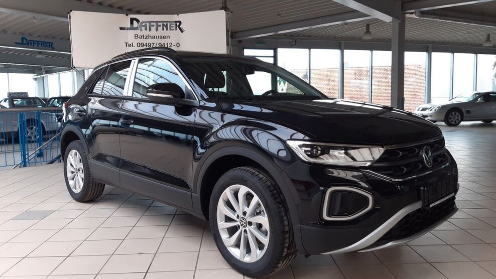 VW T-Roc 1.900 km 31.490 € Batzhausen 92358
