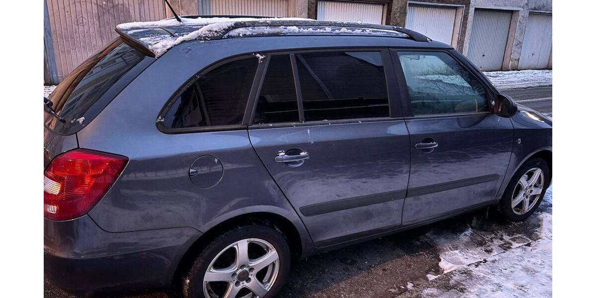 Skoda Fabia 283.000 km 2.499 &euro; Saarbrücken 66119